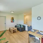 Henri Apartment